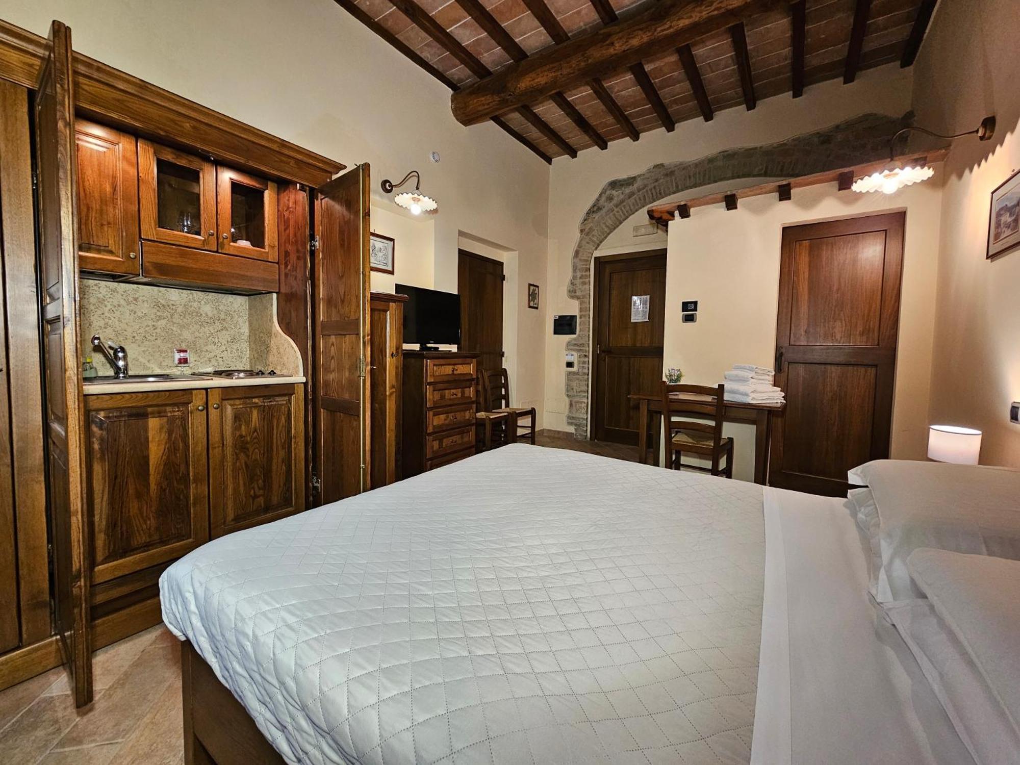 La Fonte Di Montebuono Villa Magione Phòng bức ảnh