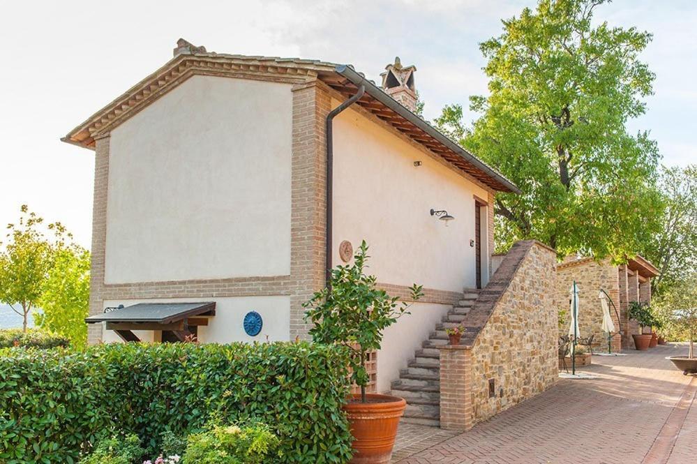 La Fonte Di Montebuono Villa Magione Phòng bức ảnh