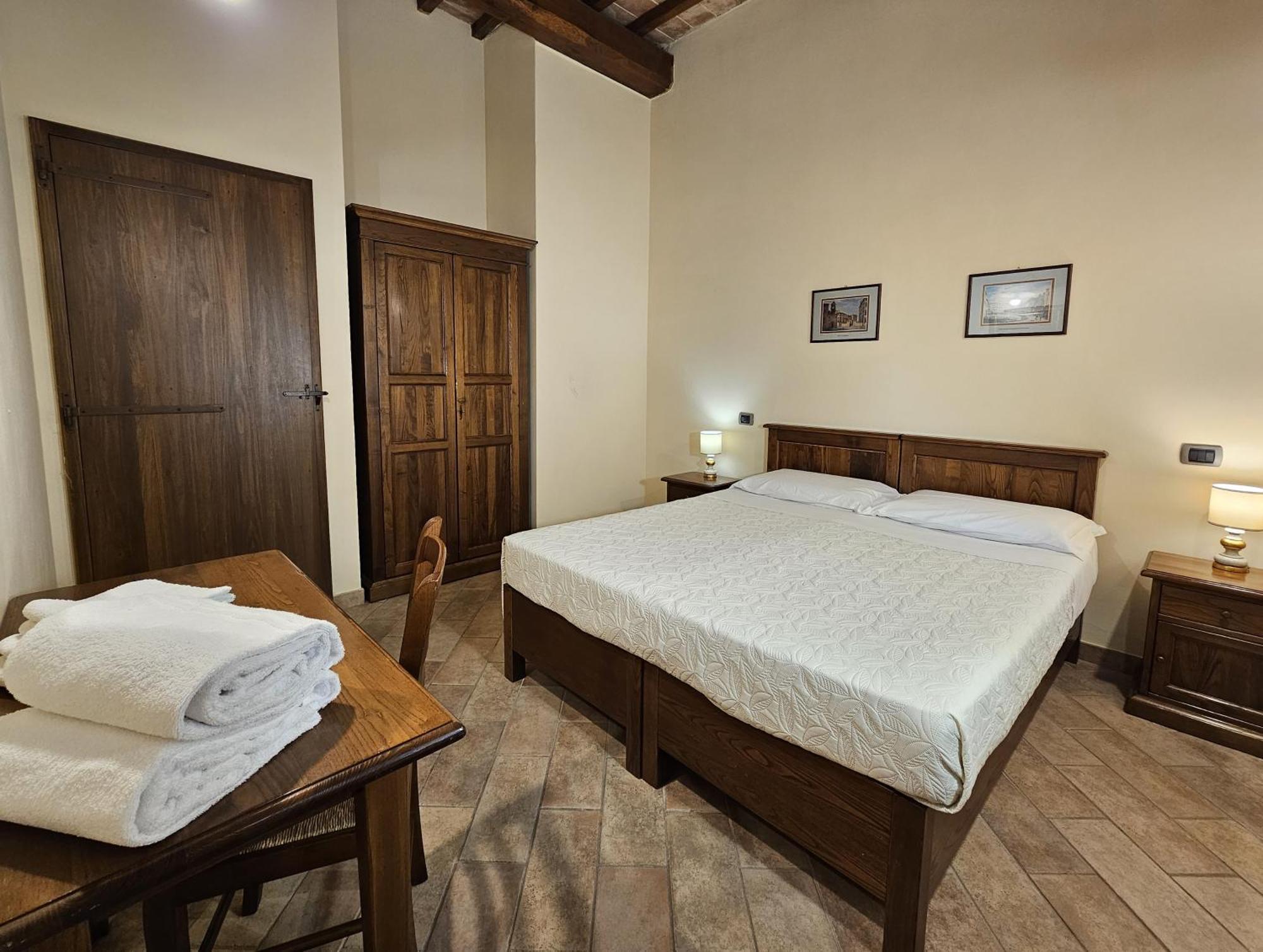 La Fonte Di Montebuono Villa Magione Phòng bức ảnh